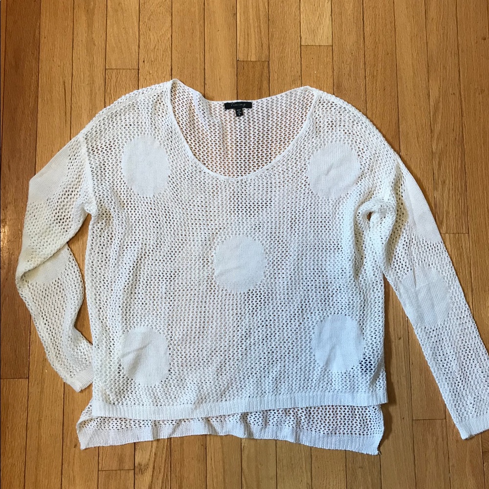 Timing white blouse